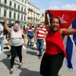 Protesta en Cuba por Apagones y Escasez de Alimentos: Un Grito de Ayuda en Medio de la Crisis Económica